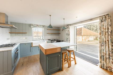 4 bedroom barn conversion to rent, Burnham Norton