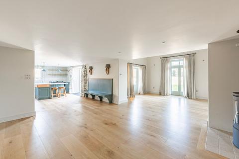 4 bedroom barn conversion to rent, Burnham Norton