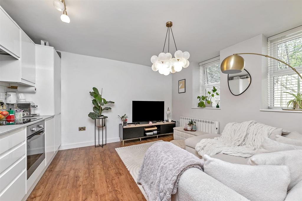 5 Porters Wood House-12.jpg