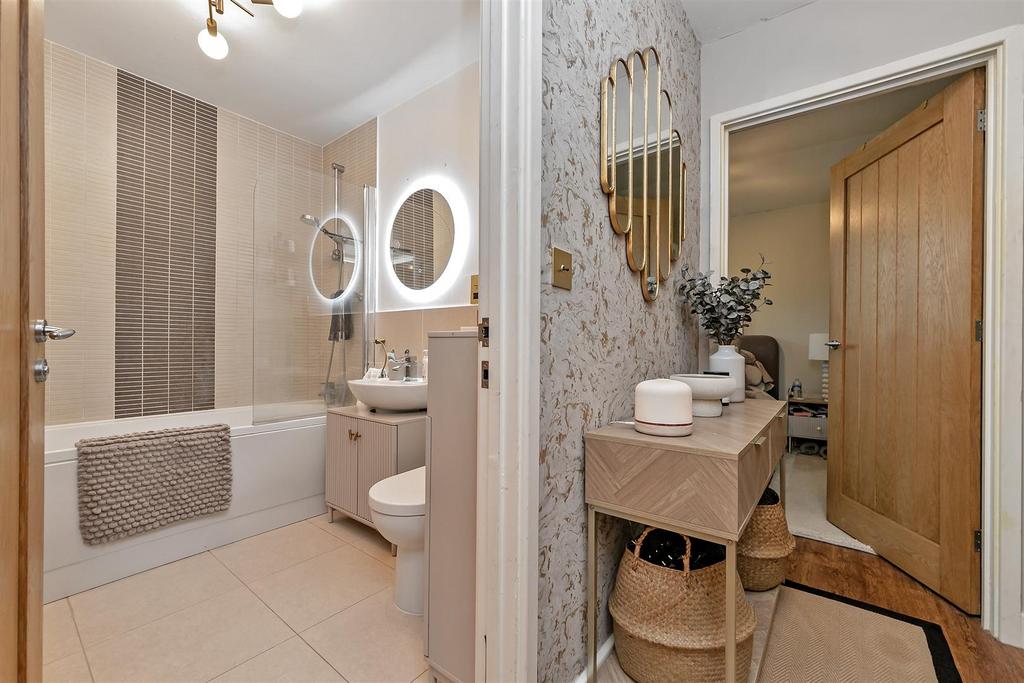 5 Porters Wood House-11.jpg