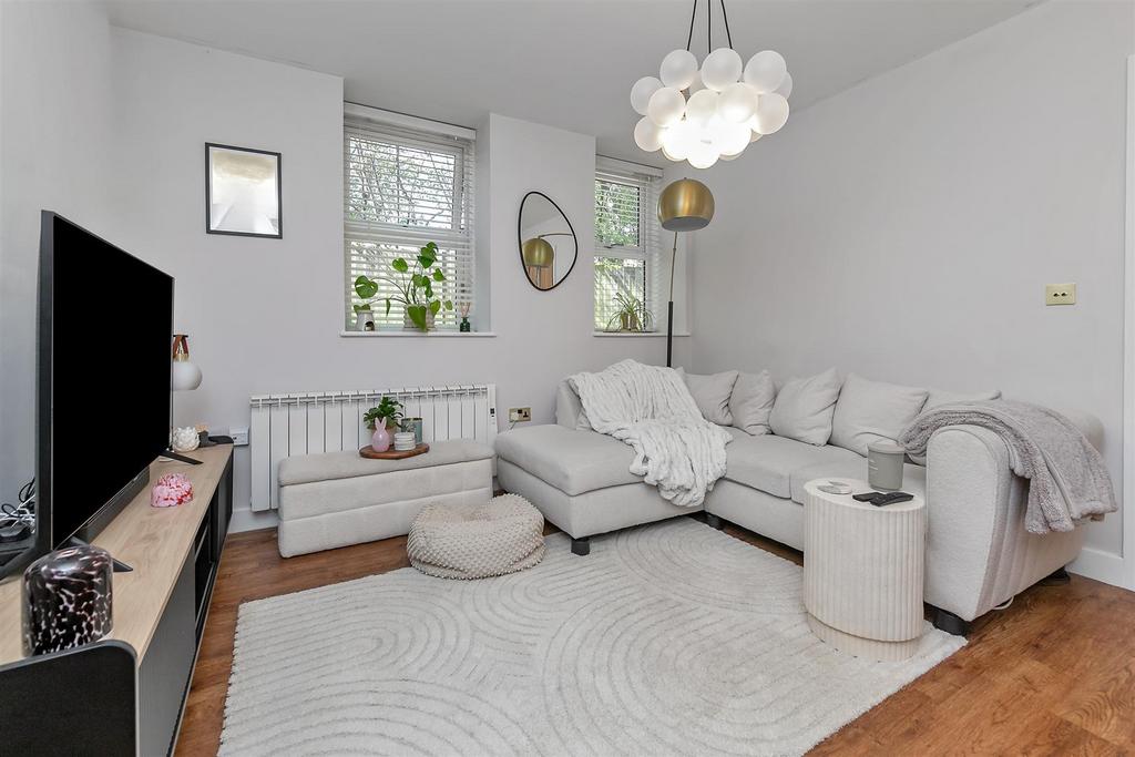 5 Porters Wood House-13.jpg