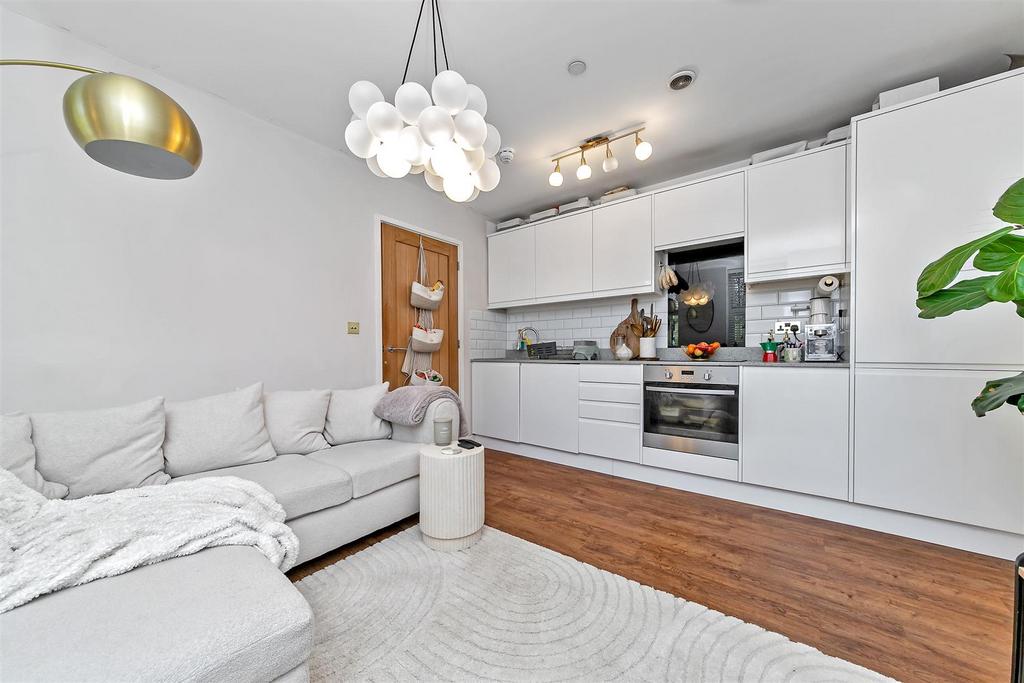 5 Porters Wood House-14.jpg