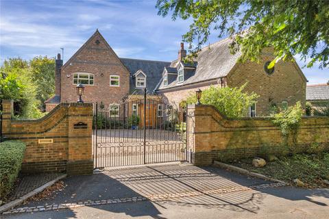 4 bedroom detached house for sale, Meadowside, Skeffington