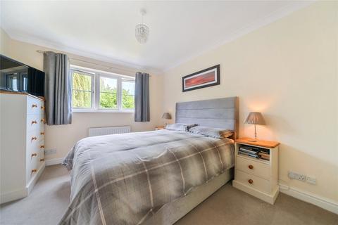 23a Clearsprings, Lightwater, GU18 5YL