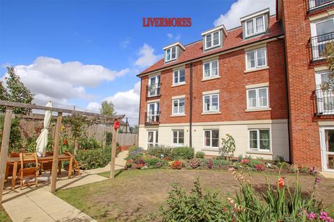 1 bedroom apartment for sale, King Edward Avenue, Dartford