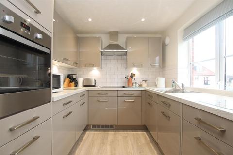 1 bedroom apartment for sale, King Edward Avenue, Dartford