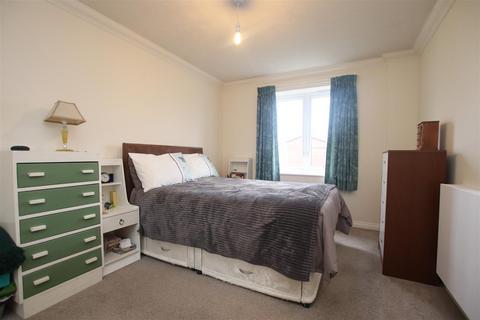 1 bedroom apartment for sale, King Edward Avenue, Dartford