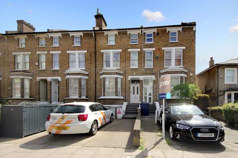 Flat 2, 50 The Grove, Ealing, London, W5 5LG
