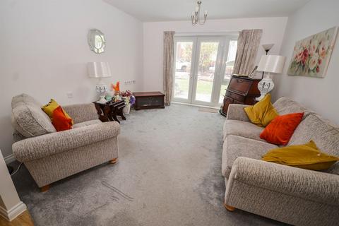 2 bedroom apartment for sale, Dovecote Meadow, Fordfield Road