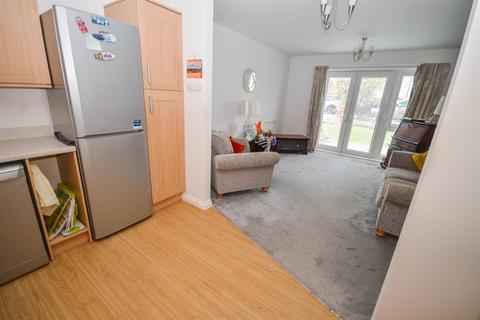 2 bedroom apartment for sale, Dovecote Meadow, Fordfield Road