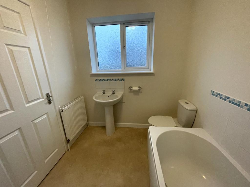 Bathroom...jpeg