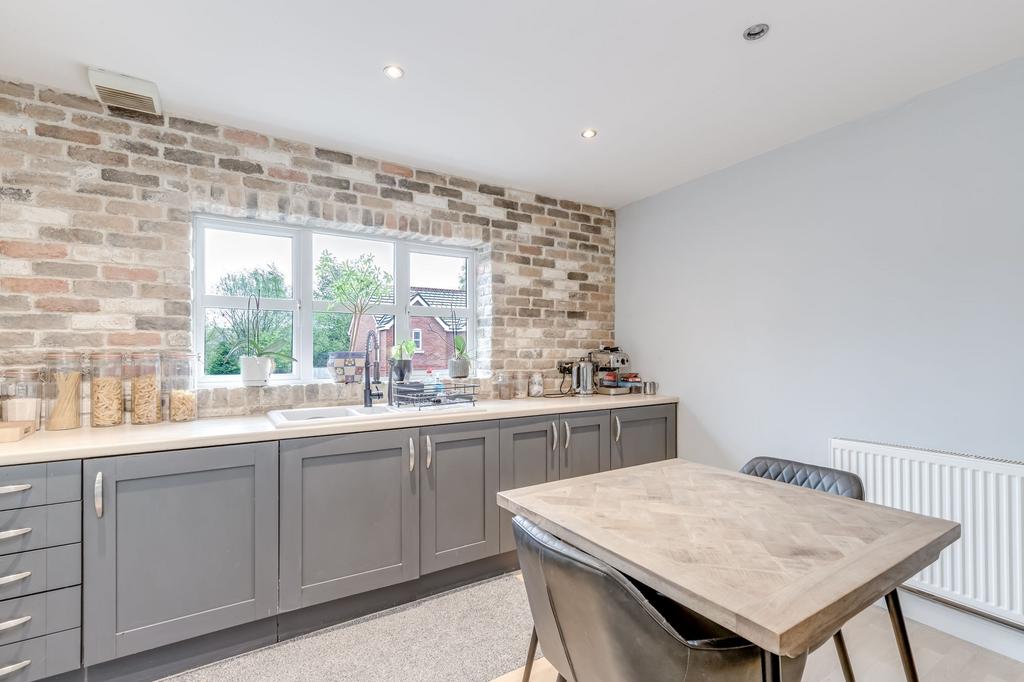 Kitchen/Dining Room