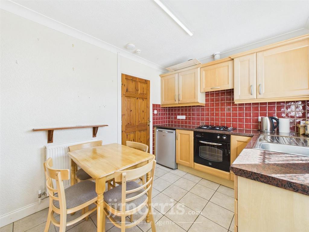 CAM05297 G0-PR0012-STILL031.jpg