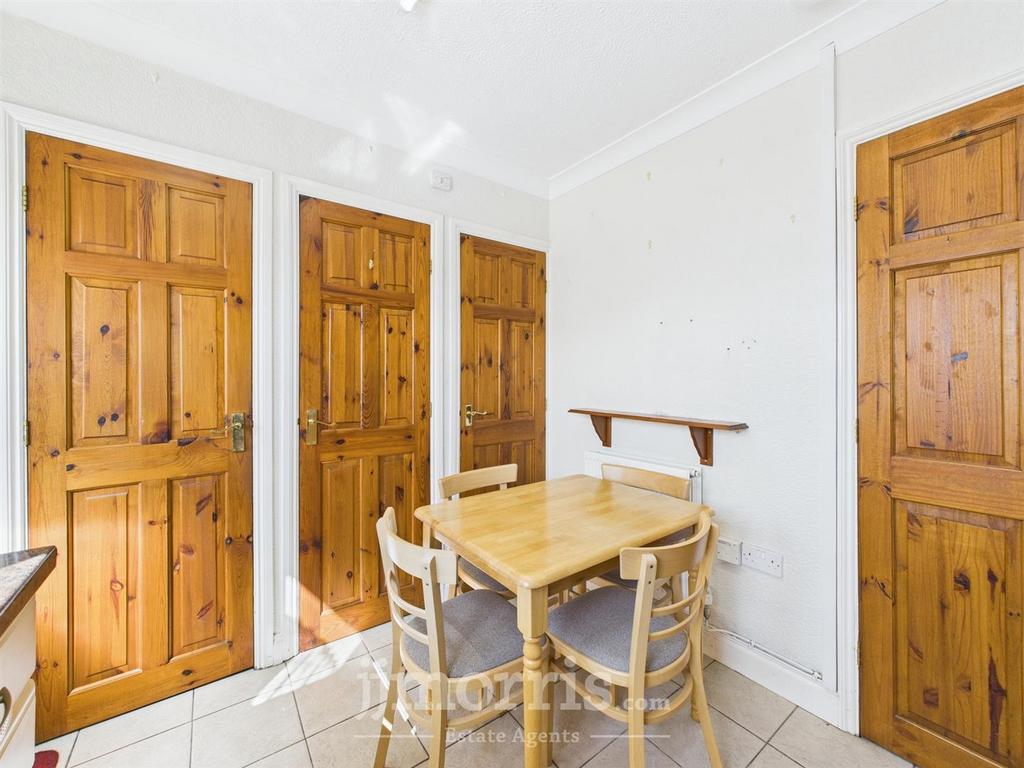 CAM05297 G0-PR0012-STILL030.jpg