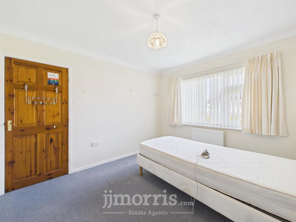 CAM05297 G0-PR0012-STILL016.jpg