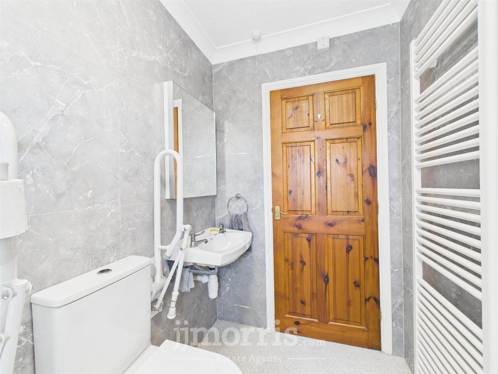 CAM05297 G0-PR0012-STILL025.jpg