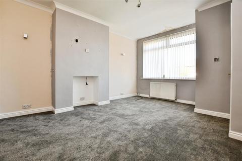 3 bedroom terraced house for sale, Leads Road, Hull