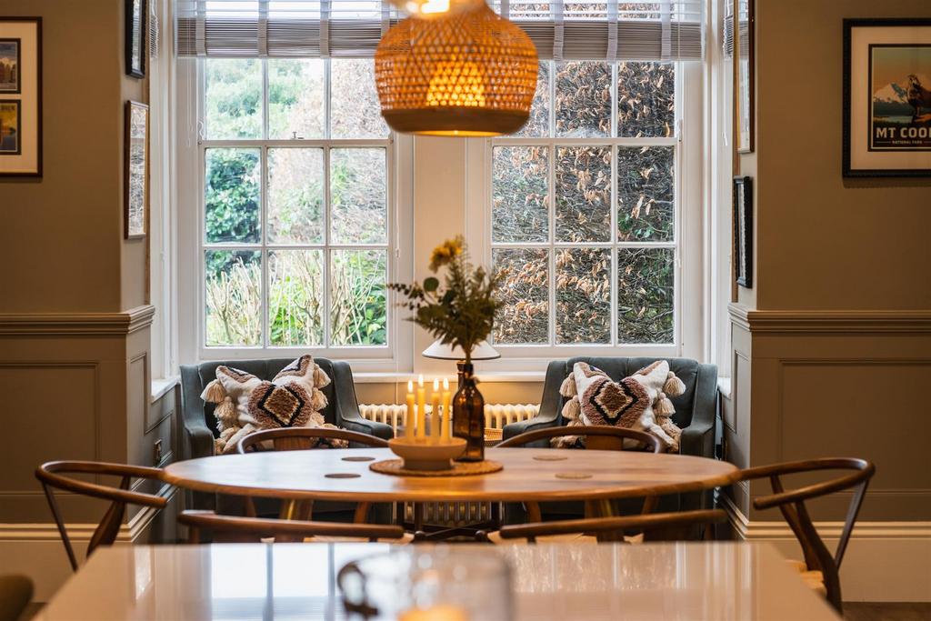 Dining Kitchen