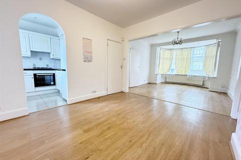 3 bedroom semi-detached house to rent, Berkeley Road, London