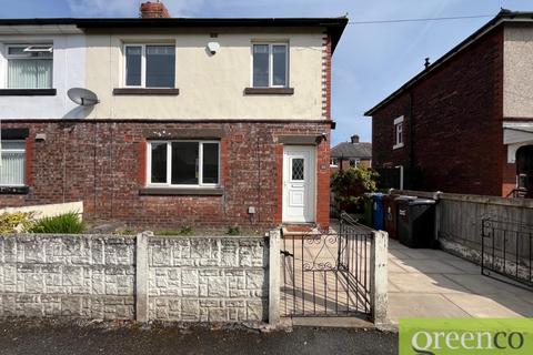 3 bedroom semi-detached house to rent, Grange Road, Salford M28