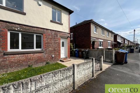 3 bedroom semi-detached house to rent, Grange Road, Salford M28