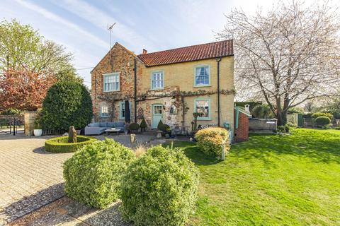 undefined, Beautifully Restored 400-year-old Farmhouse in Feltwell