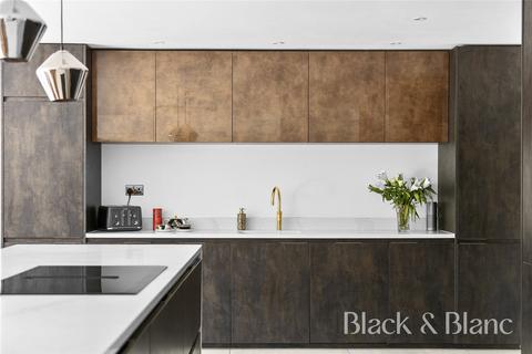 6 bedroom detached house for sale, Pickhurst Park, Bromley, BR2