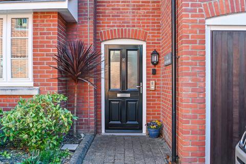 2 bedroom coach house for sale, Gosport Lane, Lyndhurst, SO43