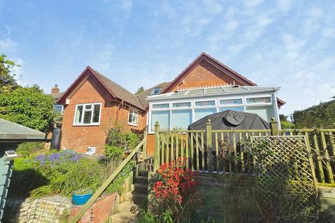 4 bedroom detached house for sale, The Broadway, Totland Bay, Isle of Wight