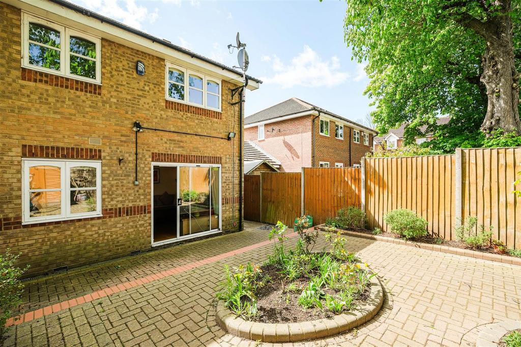 29 field house close-28.jpg