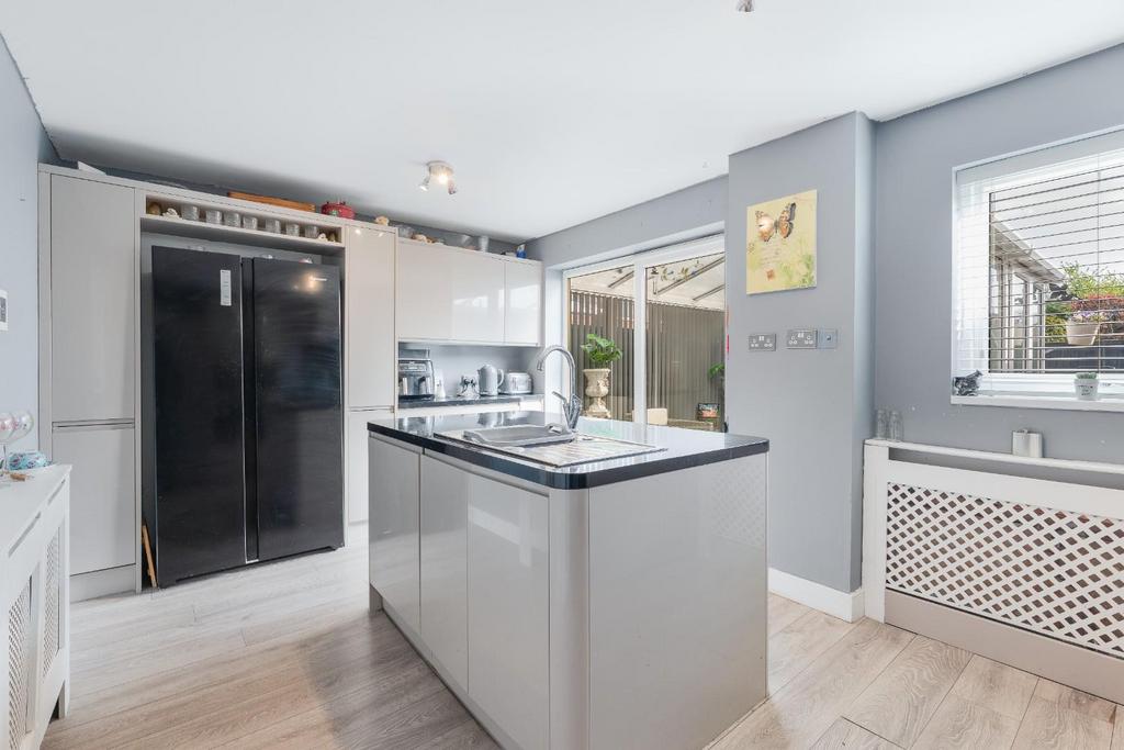 Kitchen-1.jpg