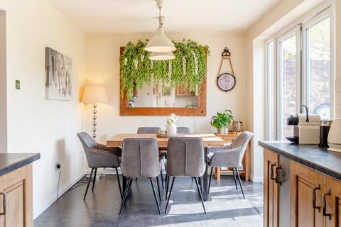 4 bedroom house for sale, Maplefield, Park Street, St. Albans, Hertfordshire