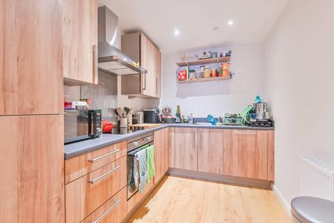 Queensland Road, Islington, London, N7