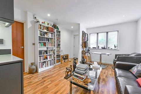 1 bedroom flat for sale, Clayton Crescent, King's Cross, London, N1