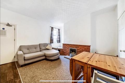 undefined, Professional Room Available Now