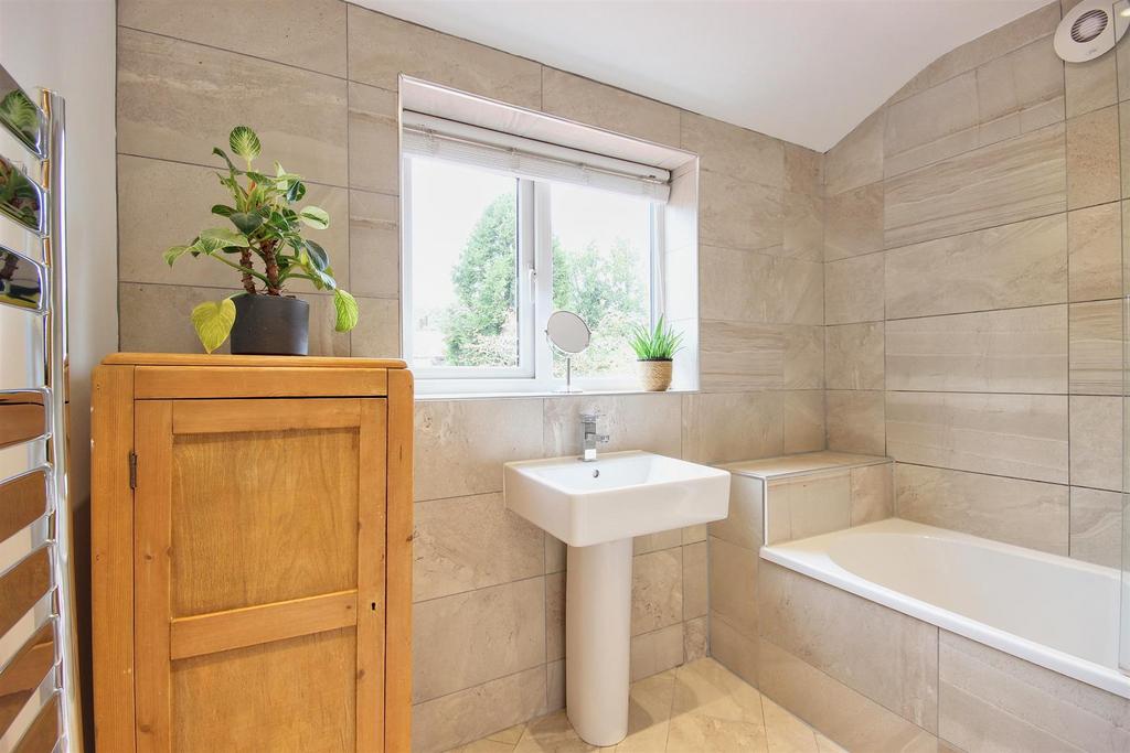 Bathroom/w.c.