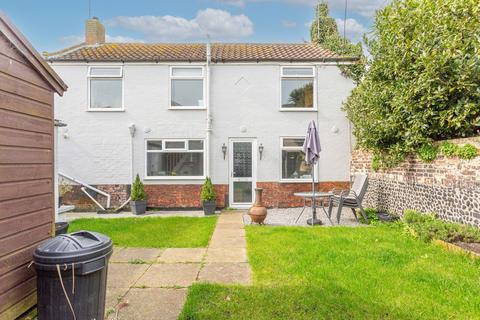 2 bedroom cottage for sale, Beach Road, Caister-On-Sea