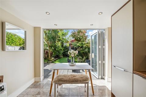 98 Alderbrook Road, Balham, London, SW12 8AB