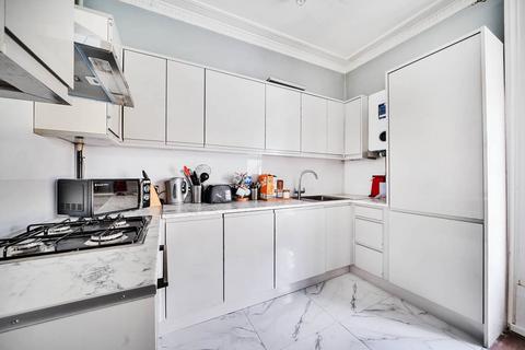 2 bedroom flat for sale, Shooters Hill Road, Blackheath, London, SE3