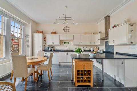 41b Boulevard, Weston-super-mare, BS23 1PG