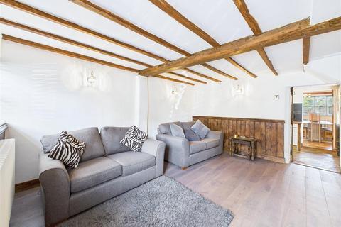 3 bedroom end of terrace house for sale, Church Street, Whittington