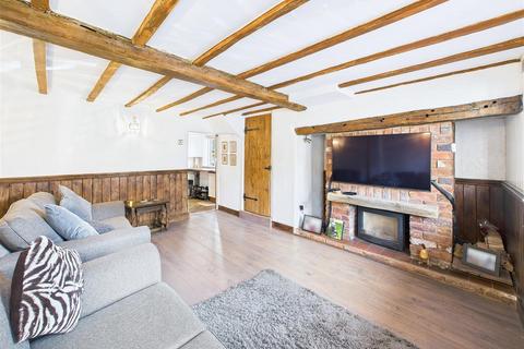 3 bedroom end of terrace house for sale, Church Street, Whittington