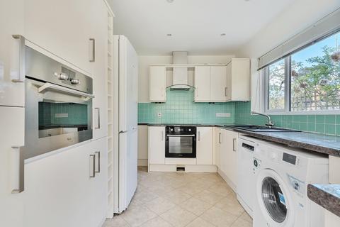 undefined, Fairways, Surrey GU26