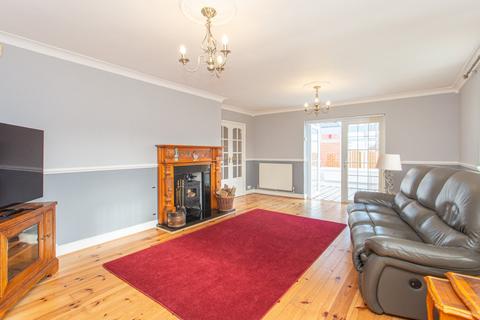 5 bedroom detached house for sale, Carlsden Close, Dover, CT17