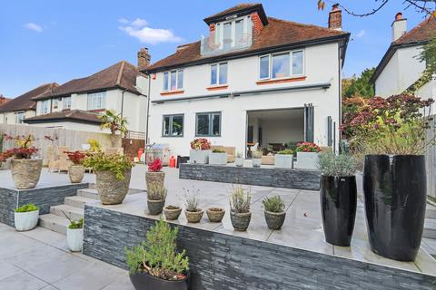 undefined, Coulsdon Court Road, Old Coulsdon, CR5 2LL