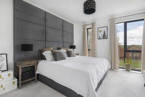 29 Cane Hill Drive, Coulsdon, CR5 3FR