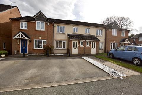3 bedroom townhouse for sale, Twingates Close, Shaw, Oldham, Greater Manchester, OL2