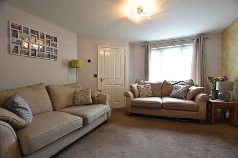 3 bedroom townhouse for sale, Twingates Close, Shaw, Oldham, Greater Manchester, OL2