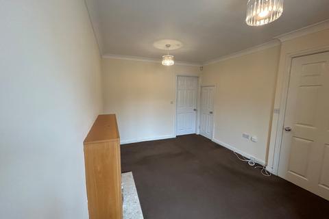 2 bedroom townhouse to rent, Reevy Road, Bradford, West Yorkshire, BD6