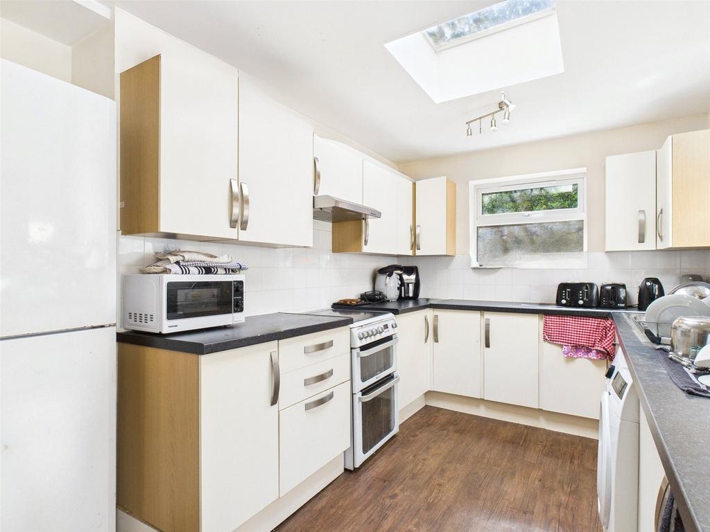 Kitchen-Room-To Rent